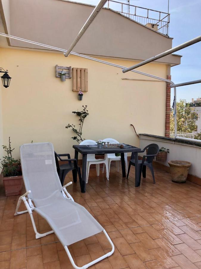 La Terrazza Del Sole Apartment Rome Bagian luar foto